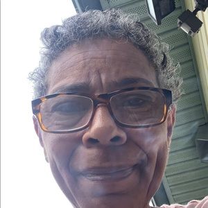 Meet your Posher, Sonia